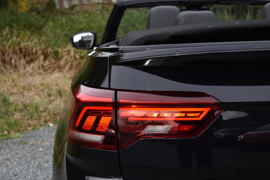 Volkswagen T-Roc Cabrio 1.5 TSI 150PK DSG R-LINE LEDER/PDC/NAVI***