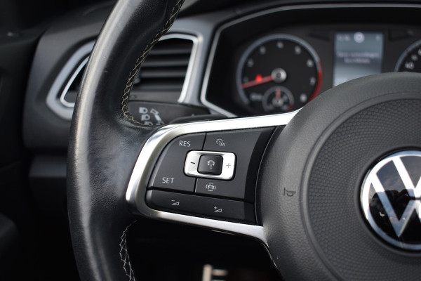 Volkswagen T-Roc Cabrio 1.5 TSI 150PK DSG R-LINE LEDER/PDC/NAVI***