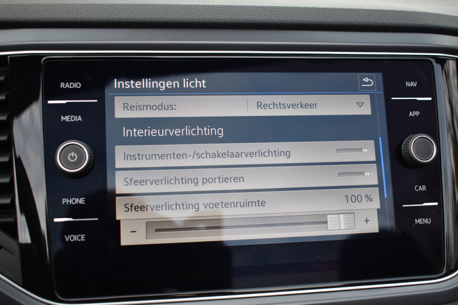 Volkswagen T-Roc Cabrio 1.5 TSI 150PK DSG R-LINE LEDER/PDC/NAVI***