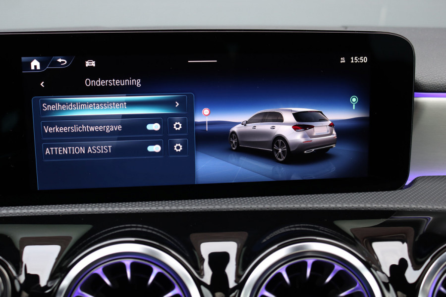 Mercedes-Benz A-Klasse 250 e AMG Line | Panoramadak | Memory | HUD | Keyless Go | Advanced Sound System | Surround Camera | Multibeam LED | Dodehoekassistent | Sfeerverlichting |