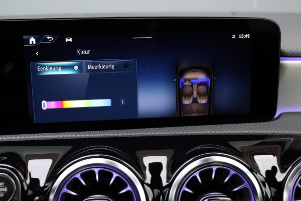 Mercedes-Benz A-Klasse 250 e AMG Line | Panoramadak | Memory | HUD | Keyless Go | Advanced Sound System | Surround Camera | Multibeam LED | Dodehoekassistent | Sfeerverlichting |