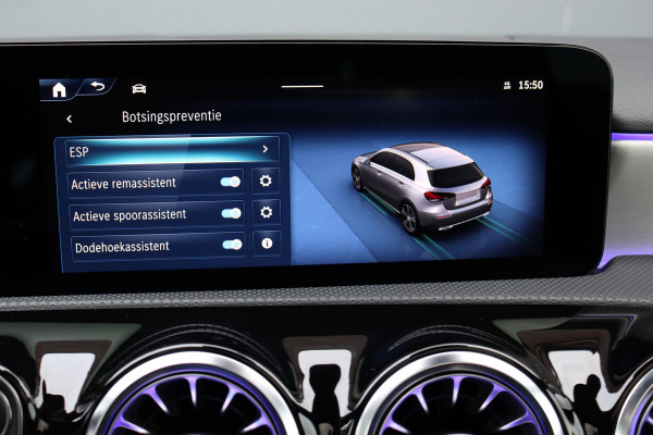 Mercedes-Benz A-Klasse 250 e AMG Line | Panoramadak | Memory | HUD | Keyless Go | Advanced Sound System | Surround Camera | Multibeam LED | Dodehoekassistent | Sfeerverlichting |