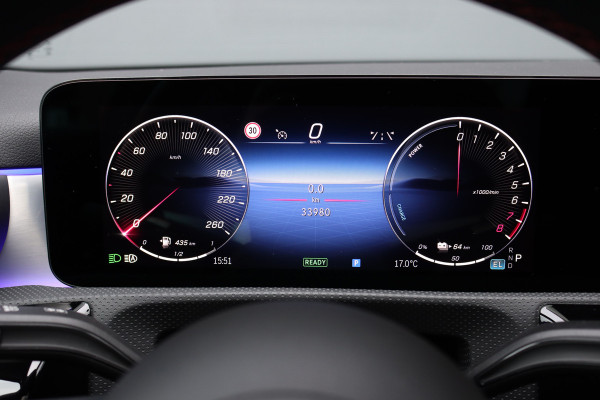 Mercedes-Benz A-Klasse 250 e AMG Line | Panoramadak | Memory | HUD | Keyless Go | Advanced Sound System | Surround Camera | Multibeam LED | Dodehoekassistent | Sfeerverlichting |