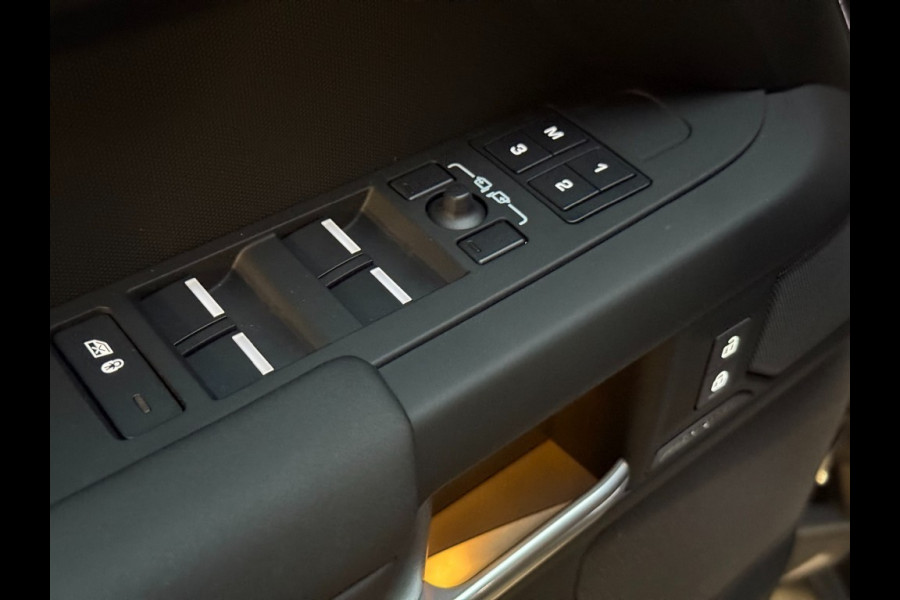 Land Rover Defender 110 P300e X-Dynamic SE ACC/Meridian trekh/head-up/5jr garantie/Panoramadak