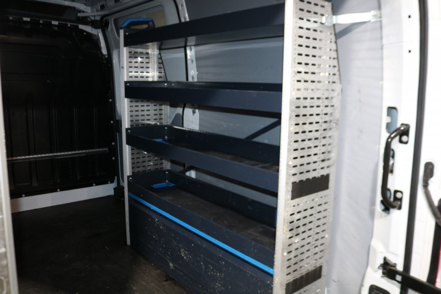 Renault Master 2.3 dCi 135pk L2 H2 Airco Navigatie Imperiaal Inrichting