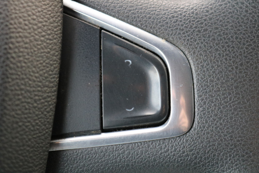 Renault Master 2.3 dCi 135pk L2 H2 Airco Navigatie Imperiaal Inrichting