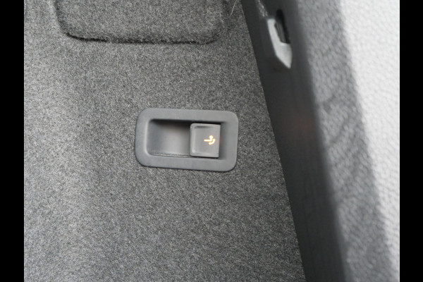 Škoda Karoq 1.5 TSI SPORTLINE | AUTOMAAT | A.C.C | PANO | TREKHAAK | CAMERA | BTW-AUTO!!