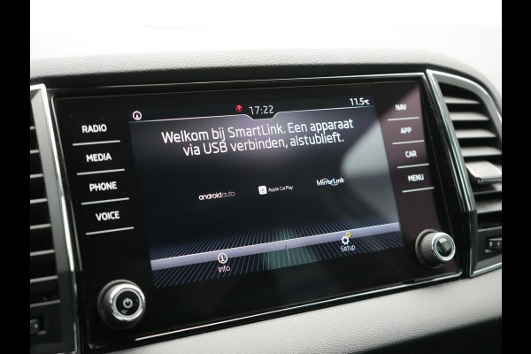 Škoda Karoq 1.5 TSI ACT Ambition Business 150pk Dealer O.H. | Adaptive Cruise | Apple Carplay | Camera | Stoelverwarming | Navigatie | 17"L.M |