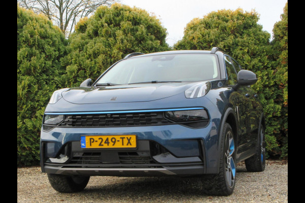 Lynk & Co 01 1.5 Plug-in*Adapt. Cruise*Pano.dak*360cam*