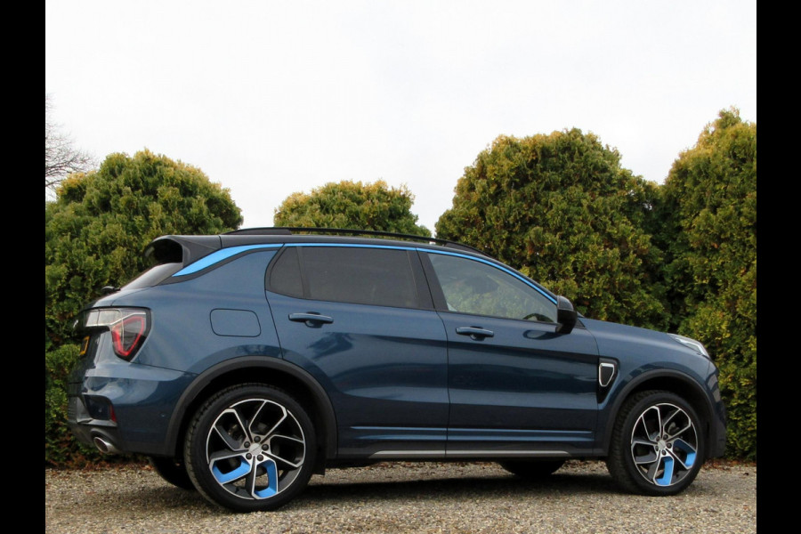 Lynk & Co 01 1.5 Plug-in*Adapt. Cruise*Pano.dak*360cam*