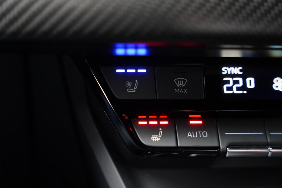 Audi e-tron GT RS Audi e-tron GT RS Carbon B&O Head Up