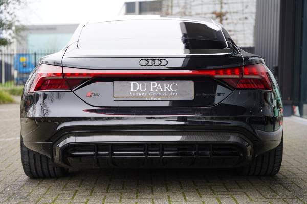 Audi e-tron GT RS Audi e-tron GT RS Carbon B&O Head Up