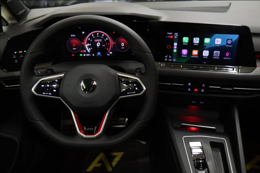 Volkswagen Golf 2.0 TSI GTI BLACKSTYLE/PANO/H-K/HUD/CARPLAY/VOL