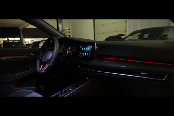 Volkswagen Golf 2.0 TSI GTI BLACKSTYLE/PANO/H-K/HUD/CARPLAY/VOL