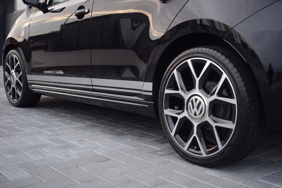 Volkswagen up! GTI 1.0 TSI 116pk | Origineel NL | Pano | Beats | Camera