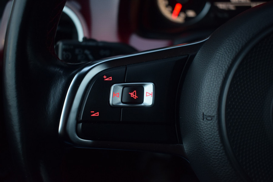 Volkswagen up! GTI 1.0 TSI 116pk | Origineel NL | Pano | Beats | Camera