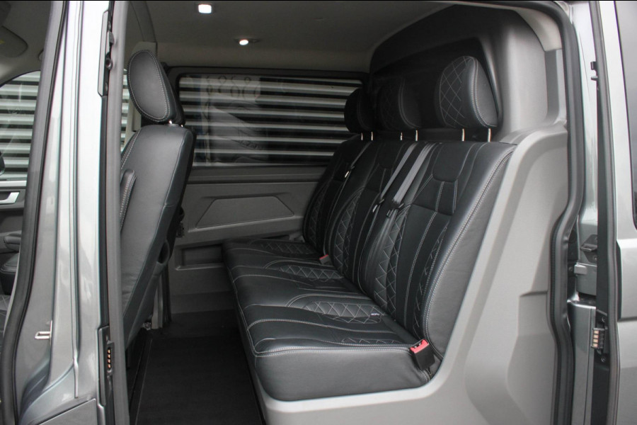 Volkswagen Transporter 2.0 TDI L2H1 BULLI DUBBEL CABINE 204PK 2023 JB-EDIITON / ACTIVE DISPLAY / VERLAGINGSVEREN / APPLE CARPLAY