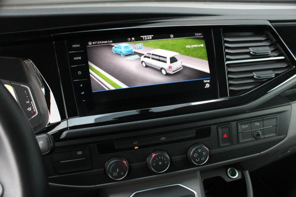 Volkswagen Transporter 2.0 TDI L2H1 BULLI DUBBEL CABINE 204PK 2023 JB-EDIITON / ACTIVE DISPLAY / VERLAGINGSVEREN / APPLE CARPLAY
