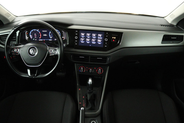 Volkswagen Polo 1.0 TSI Comfortline (TREKHAAK, DIGITALE COCKPIT, PARKEERSENSOREN, CRUISE ADAPTIEF, AUTOMAAT)
