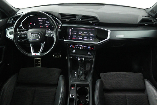 Audi Q3 35 TFSI edition one (PANORAMADAK, DIGITALE COCKPIT, LANE-ASSIST, STUUR/STOEL VERWARMING, AUTOMAAT, PARKEERSENSOREN)