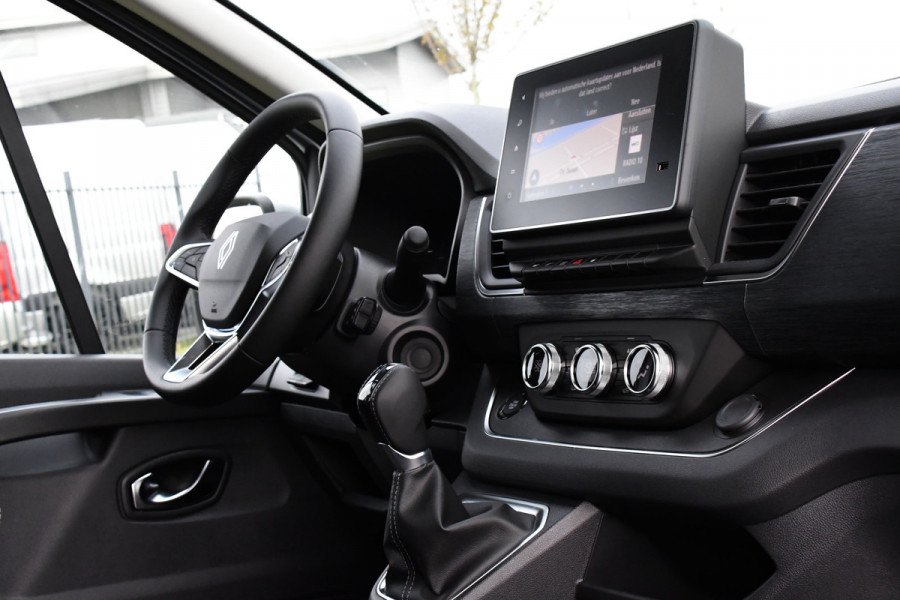 Renault Trafic 2.0 170 L2H1 Extra DC Facelift! 3 x Leverbaar, Virtual, Cruise, Carplay, Stoelverwarming, Clima, Automaat, LED, 170PK, 2 x Schuifdeur, Uniek!