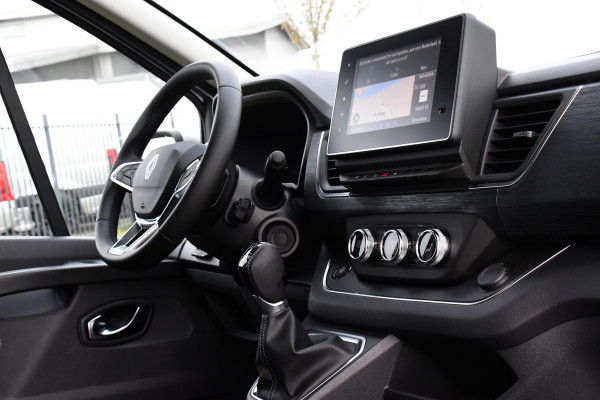 Renault Trafic 2.0 170 L2H1 Extra DC Facelift! 3 x Leverbaar, Virtual, Cruise, Carplay, Stoelverwarming, Clima, Automaat, LED, 170PK, 2 x Schuifdeur, Uniek!