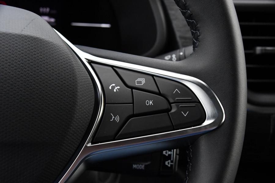 Renault Trafic 2.0 170 L2H1 Extra DC Facelift! 3 x Leverbaar, Virtual, Cruise, Carplay, Stoelverwarming, Clima, Automaat, LED, 170PK, 2 x Schuifdeur, Uniek!