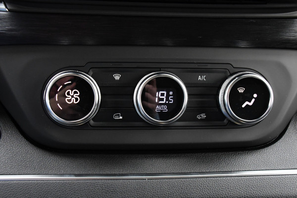 Renault Trafic 2.0 170 L2H1 Extra DC Facelift! 3 x Leverbaar, Virtual, Cruise, Carplay, Stoelverwarming, Clima, Automaat, LED, 170PK, 2 x Schuifdeur, Uniek!