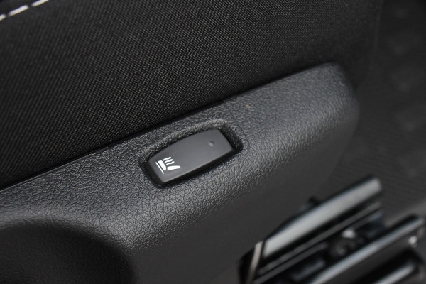 Renault Trafic 2.0 170 L2H1 Extra DC Facelift! 3 x Leverbaar, Virtual, Cruise, Carplay, Stoelverwarming, Clima, Automaat, LED, 170PK, 2 x Schuifdeur, Uniek!