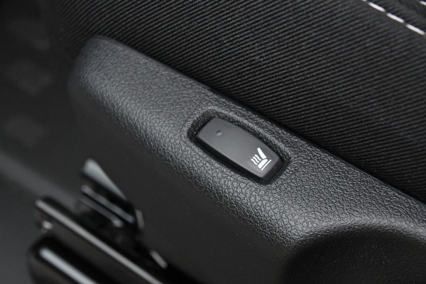 Renault Trafic 2.0 170 L2H1 Extra DC Facelift! 3 x Leverbaar, Virtual, Cruise, Carplay, Stoelverwarming, Clima, Automaat, LED, 170PK, 2 x Schuifdeur, Uniek!