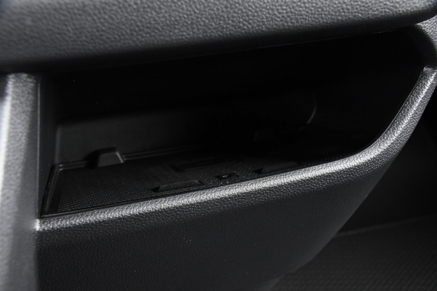 Renault Trafic 2.0 170 L2H1 Extra DC Facelift! 3 x Leverbaar, Virtual, Cruise, Carplay, Stoelverwarming, Clima, Automaat, LED, 170PK, 2 x Schuifdeur, Uniek!