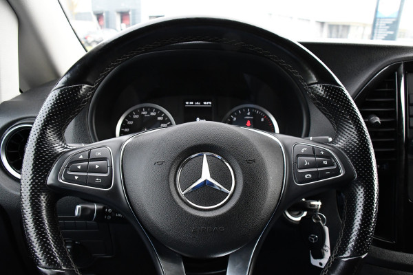 Mercedes-Benz Vito 116 CDI L2 Black Edition Camera, Cruise, Carplay, 164PK, LED, Trekhaak, Stoelverwarming, multimedia, Uniek!