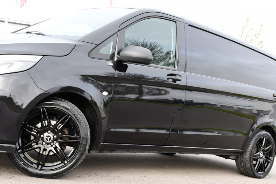 Mercedes-Benz Vito 116 CDI L2 Black Edition Camera, Cruise, Carplay, 164PK, LED, Trekhaak, Stoelverwarming, multimedia, Uniek!