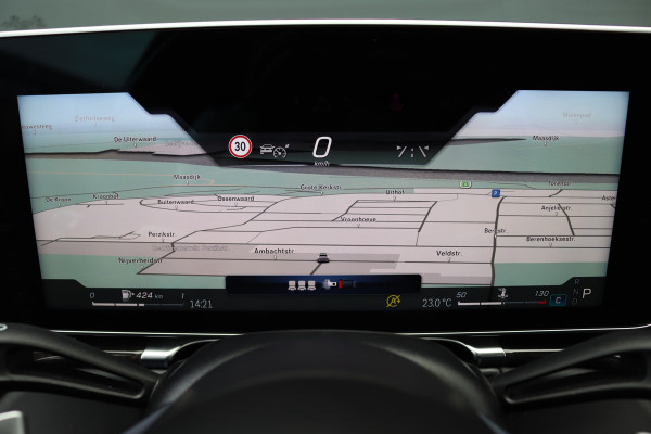 Mercedes-Benz S-Klasse 400d 4MATIC Lang AMG Line Aut9 | Airmatic | Achterasbesturing | Distronic+ | Zonweringspakket | Burmester | Stoelventilatie | Verwarmd Stuurwiel | HUD | Vlakkenverwarming |