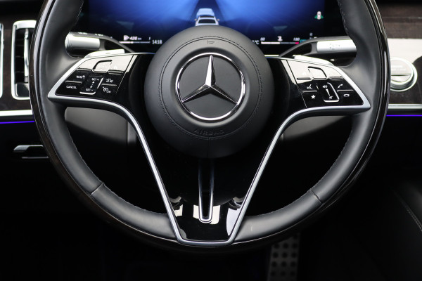 Mercedes-Benz S-Klasse 400d 4MATIC Lang AMG Line Aut9 | Airmatic | Achterasbesturing | Distronic+ | Zonweringspakket | Burmester | Stoelventilatie | Verwarmd Stuurwiel | HUD | Vlakkenverwarming |