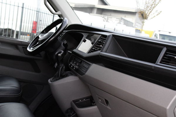 Volkswagen Transporter 2.0 TDI L2H1 30 Bulli Edition Cruise, Carplay, 150PK, Automaat, Sensoren, LED, PDC, 2 x Schuifdeur, Trekhaak, UNIEK!