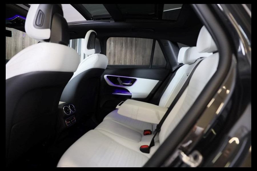 Mercedes-Benz GLC 400e 4MATIC AMG 63 Look / 360 Camera / Head Up / Memory / Elek Stoelen / Leder / Navi / Led / Pdc / 21 In