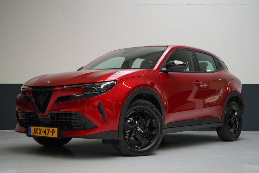 Alfa Romeo junior 1.2 Turbo 145pk Hybrid Ibrida Speciale | Pack Techno | Adaptive | Navigatie | Achteruitrijcamera