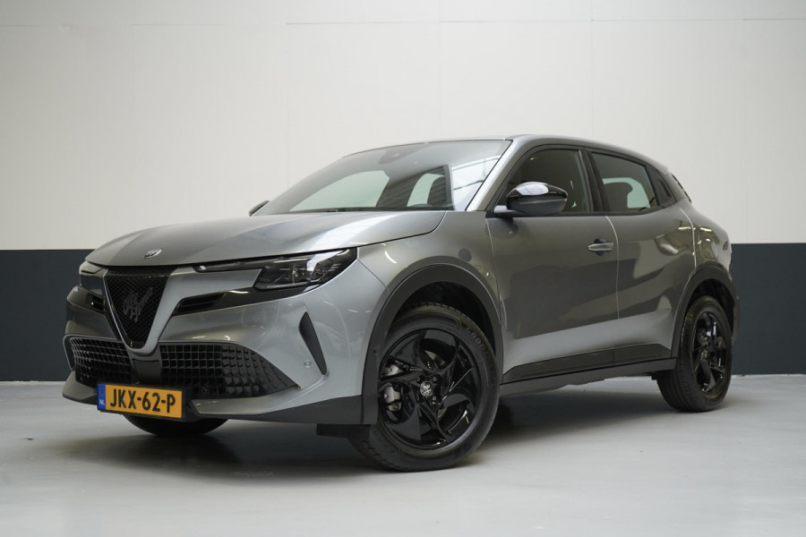 Alfa Romeo junior 1.2 Turbo Hybrid Ibrida Speciale | Pack Techno | Adaptive | Navigatie | Achteruitrijcamera