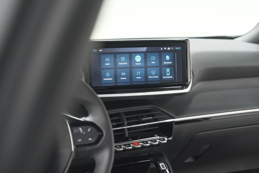 Peugeot 2008 PureTech 100 Allure | Camera | Navigatie | Parkeersensoren | Apple Carplay