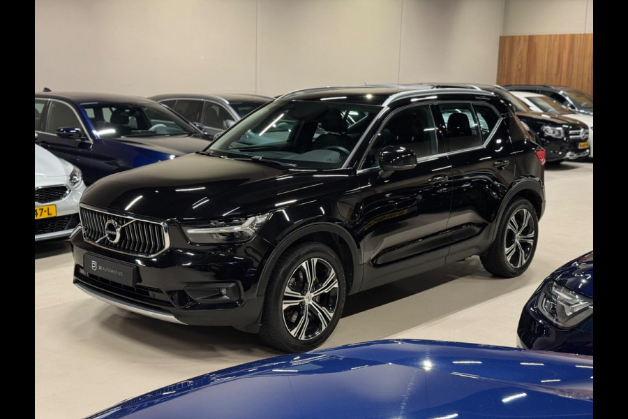 Volvo XC40 1.5 T4 211PK Recharge Plug-In, Navi, Camera, Leder, Voll Led, Trekhaak, 19" Velgen, Adaptief Cruise, Stoel Verwarming