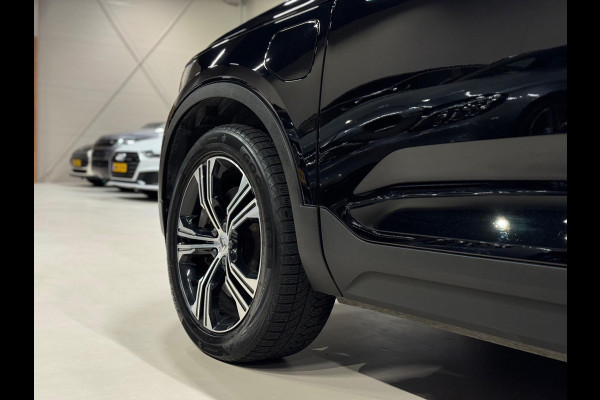 Volvo XC40 1.5 T4 211PK Recharge Plug-In, Navi, Camera, Leder, Voll Led, Trekhaak, 19" Velgen, Adaptief Cruise, Stoel Verwarming