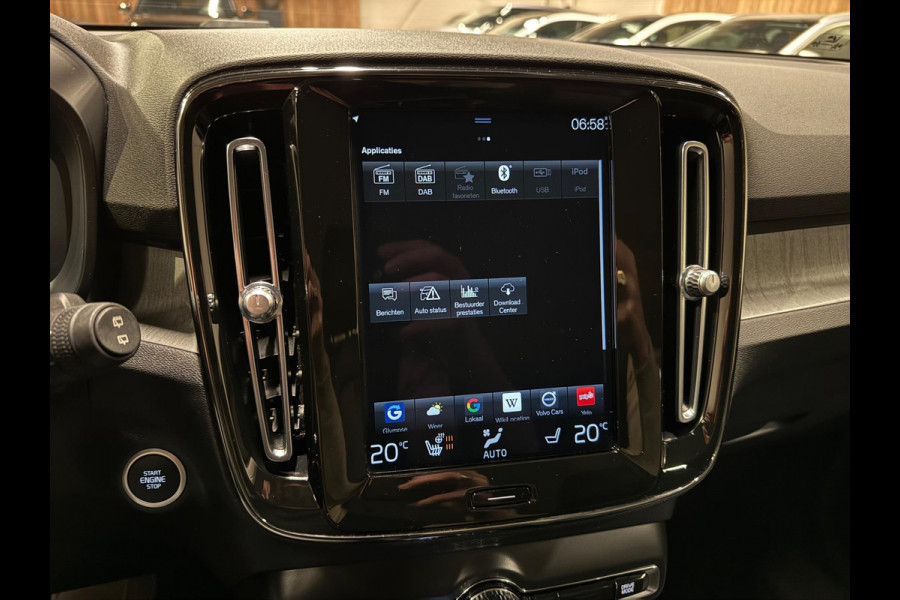 Volvo XC40 1.5 T4 211PK Recharge Plug-In, Navi, Camera, Leder, Voll Led, Trekhaak, 19" Velgen, Adaptief Cruise, Stoel Verwarming