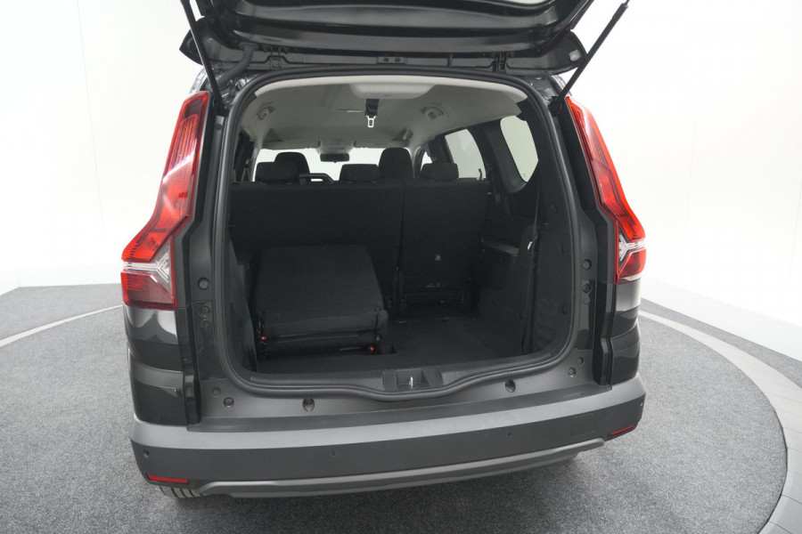 Dacia Jogger TCe 110 Extreme | 7 Zitplaatsen | Camera | Dodehoekdetectie | Stoelverwarming | Apple Carplay