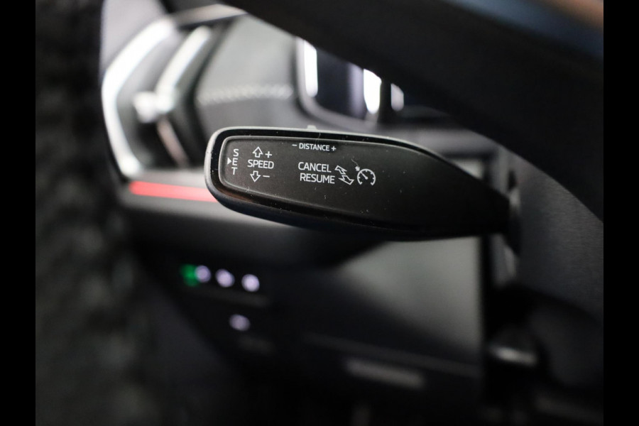 Škoda Kodiaq 1.5 TSI PHEV Sportline Business 204pk | Blind Spot | Adaptive Cruise | Stoelverwarming | Camera | Light & View