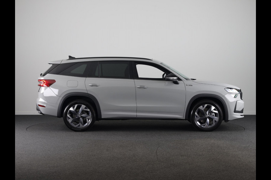 Škoda Kodiaq 1.5 TSI PHEV Sportline Business 204pk | Trekhaak | Panoramadak | Light & View pakket