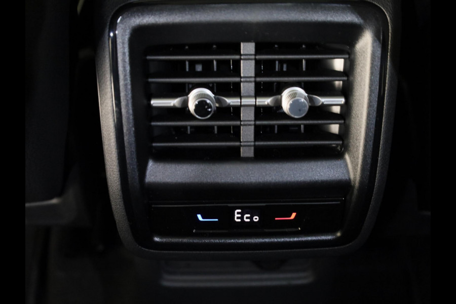 Škoda Kodiaq 1.5 TSI PHEV Sportline Business 204pk | Trekhaak | Winterpakket | Panoramadak | Light & View pakket