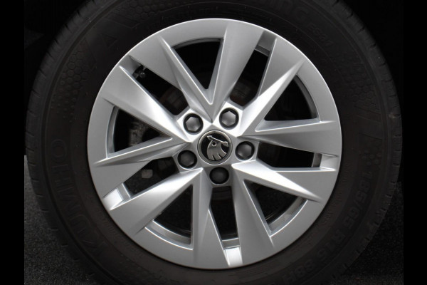 Škoda Fabia 1.0 TSI 110pk Automaat Selection Climate control | Adaptieve cruise control | Lane assist | Parkeersensoren achter | Stuurverwarming | Stoel verwarming | Apple Carplay/ Android Auto