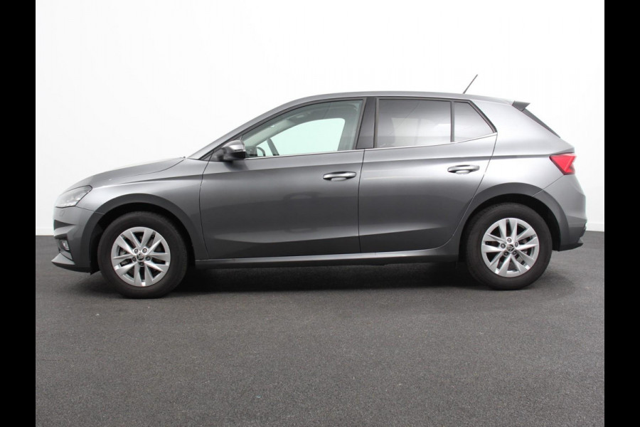 Škoda Fabia 1.0 TSI 110pk Automaat Selection Climate control | Adaptieve cruise control | Lane assist | Parkeersensoren achter | Stuurverwarming | Stoel verwarming | Apple Carplay/ Android Auto