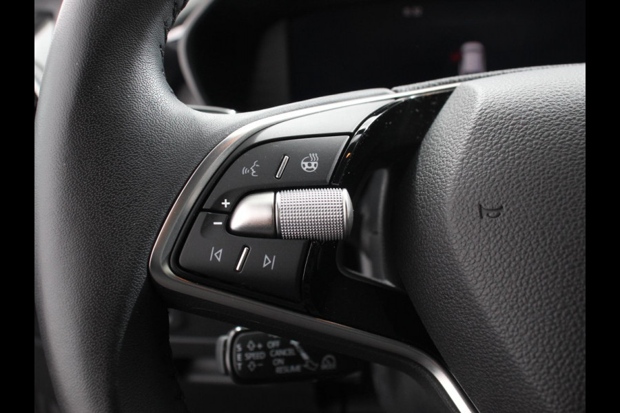 Škoda Fabia 1.0 TSI 110pk Automaat Selection Climate control | Adaptieve cruise control | Lane assist | Parkeersensoren achter | Stuurverwarming | Stoel verwarming | Apple Carplay/ Android Auto